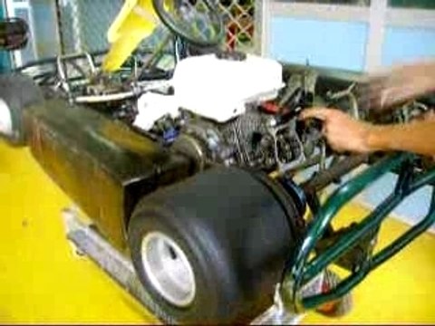 karting moteur en marche
