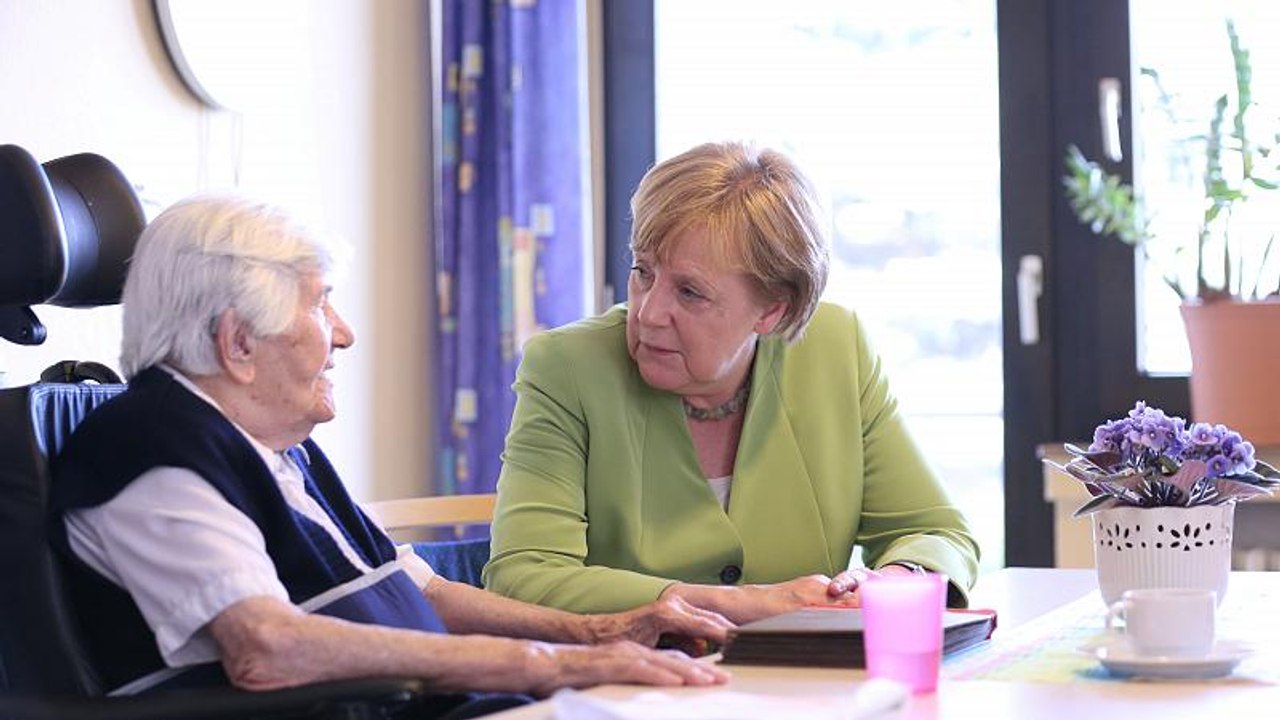 Merkel will Löhne für Pflegekräfte erhöhen