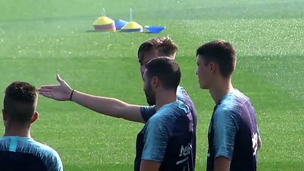 El Barça trabaja en sesiones de mañana y tarde a la espera de que vuelvan los internacionales