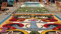 El puerto de Bueu se engalana con alfombras florales para recibir a la Virgen del Carmen 16/7/2018