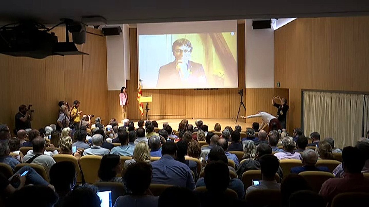 Torra y Puigdemont reconocen el troleo a Sánchez al amenazar con “hacer efectiva la República”