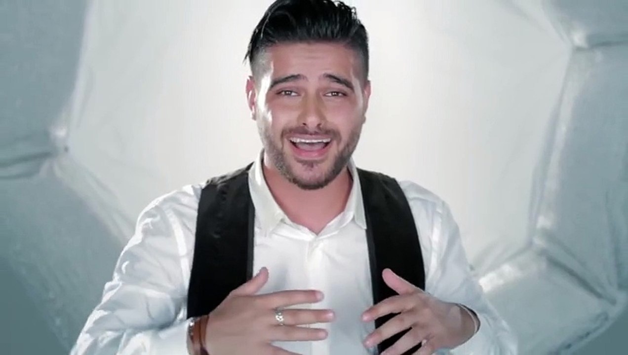 Nassif Zeytoun - Mich Aam Tezbat Maii [Official Music Video]   ناصيف زيتون - مش عم تضبط معي