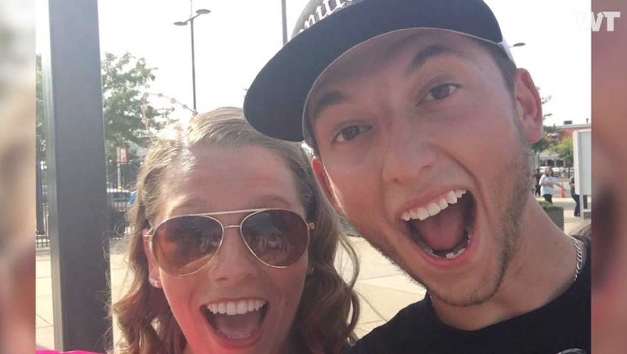 aylor Swift Had An Amazing Reaction To The Proposal That Happened Right In Front of Her