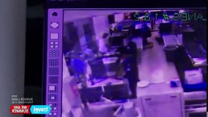 Airport 247 Miami S02 - Ep05 Caught on Camera HD Watch