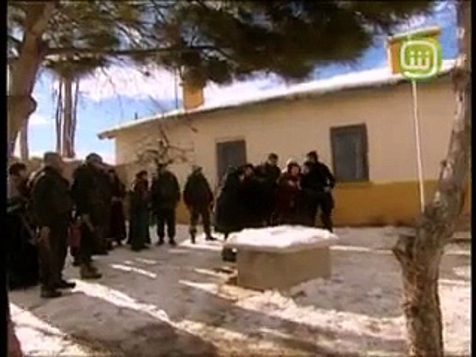 الارض الطيبة الجزء 2 الحلقة 33 - YouTube