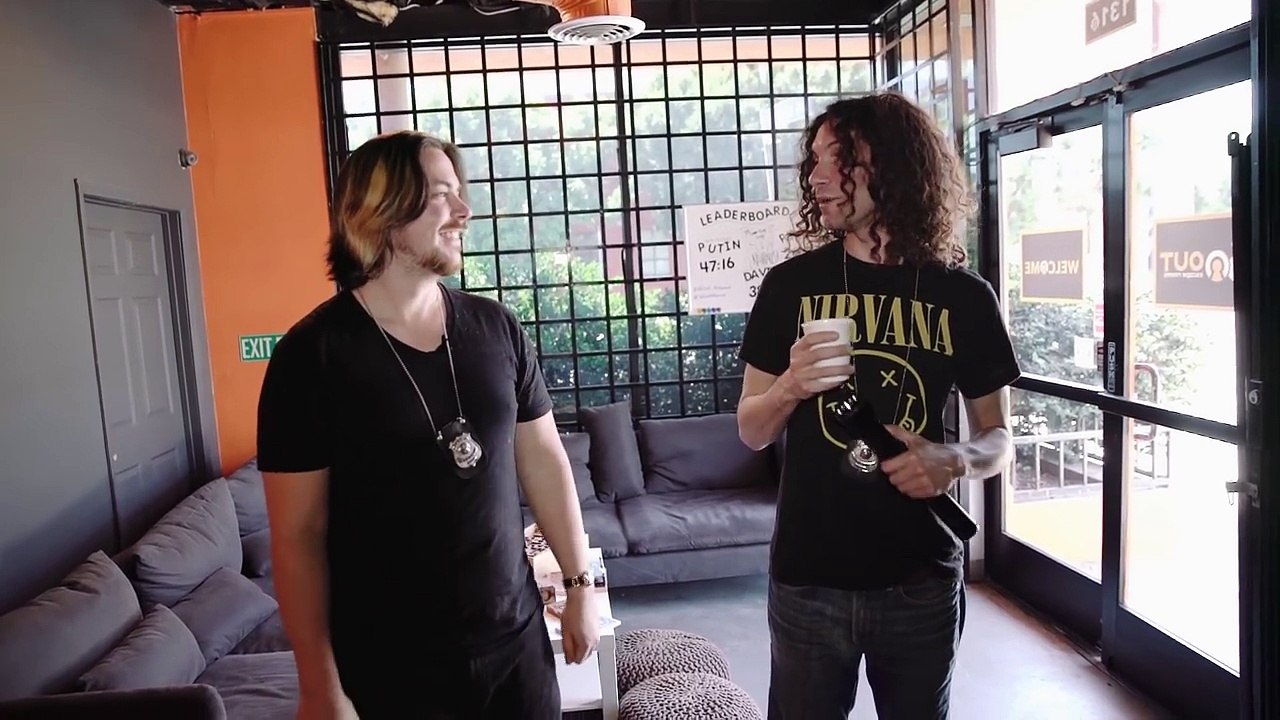 Escaping a Room of Terrors (Special Episode!) - 10 Minute Power Hour