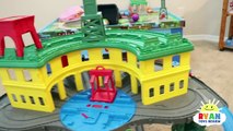 THOMAS & FRIENDS SUPER STATION Playset! BIGGEST Thomas Toy Trains Playset ever!!!