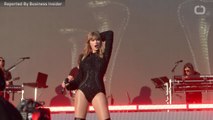 Taylor Swift Gets Stuck During Concert