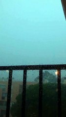 Saint-Tropez plongée dans la pénombre en plein milieu de l'après-midi