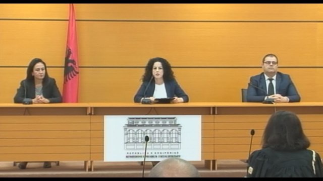 Ora News - Shkarkohet Tom Ndreca, gjyqtari i Gjykatës së Lartë nuk kalon vettingun