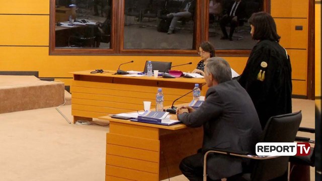 Report TV - Vettingu, bleu 4 apartamente për 7 vite, shkarkohet gjyqtari i '21 janarit', Tom Ndreca