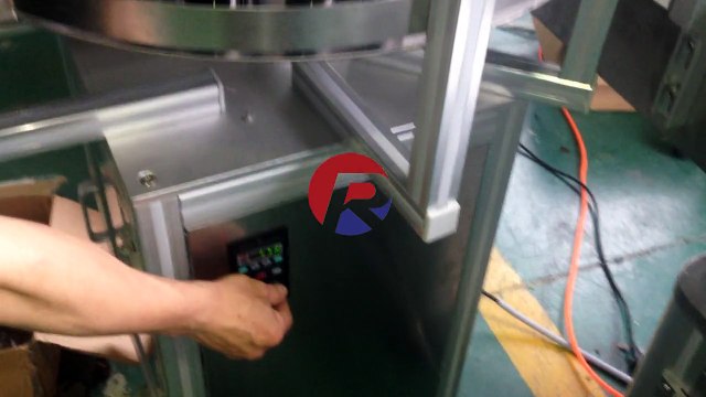 Reliance - 100ml plastic bottle labeling machine