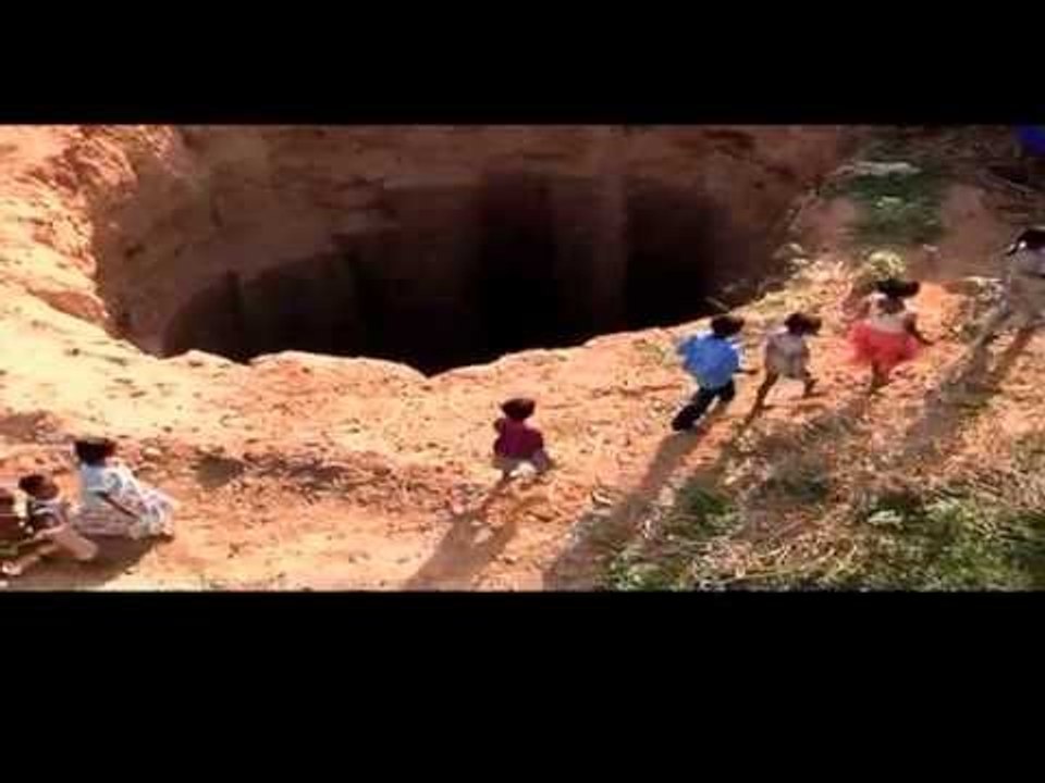 An unclosed tube well near children school near Kumidipundi: Urimai Kural