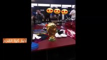 فرحة لاعبين و رئيس فرنسا و رئيسة كرواتيا في غرفة تبديل الملابس بعد التتويج بكأس العالم