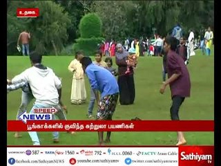 Tourists crowded at Nilgris due to continuous holidays