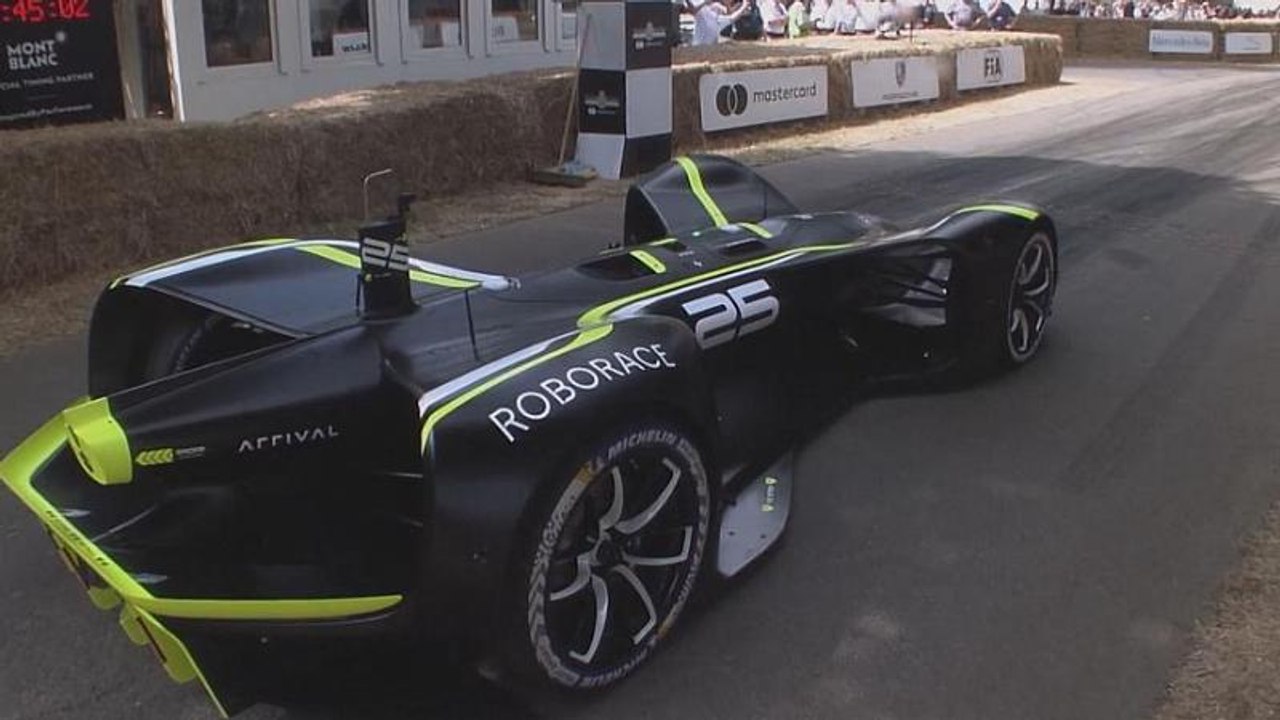 Erster fahrerloser Elektrorennwagen 'Robocar' absolviert 1,8 km Rennstrecke (Video)
