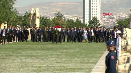 TBMM Başkanı Yıldırım, Anıtkabir'i Ziyaret Etti -1