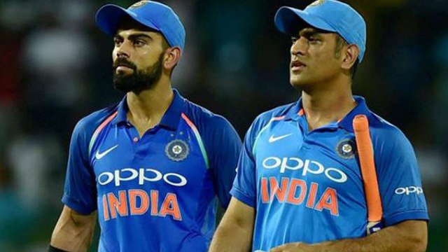 India V/s England ODI : Kohli Supports MS Dhoni