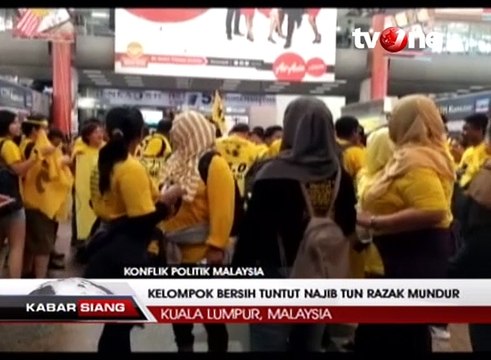 Konflik Politik Malaysia, Najib Tun Razak Dituntut Mundur