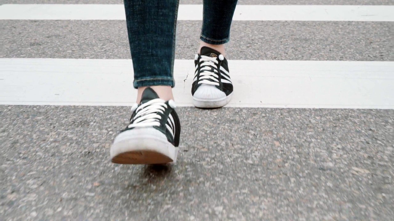 [VIDEO] FEET