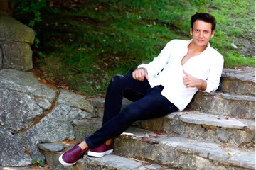 Edis, Yanına Gelen Annesini Engelleyen Güvenlikçiye, Espirili Çıkış Yaptı: Annem O, Her An Benimle