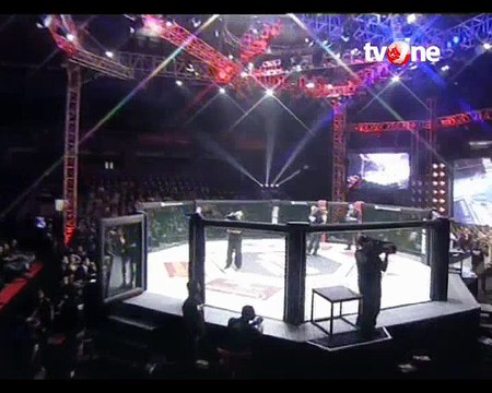 One Pride MMA Light Weight, Jeka A Saragih VS Rizki Mulya