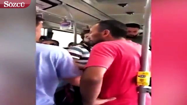 Metrobüste genç kadının fotografını çekti iddiası