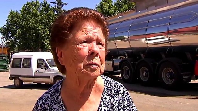 Noticia | Los vecinos de 13 localidades de Jaen siguen sin agua potable 17/7/2018