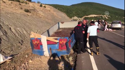 Traktör devrildi: 3 ölü - TOKAT