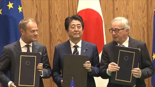 الاتحاد الأوروبي واليابان يوقعان اتفاقا تاريخيا للتبادل التجاري