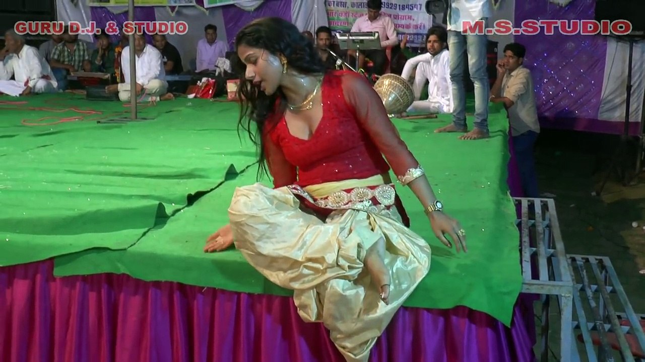 Ritu rangda Dan's Gudha surjan