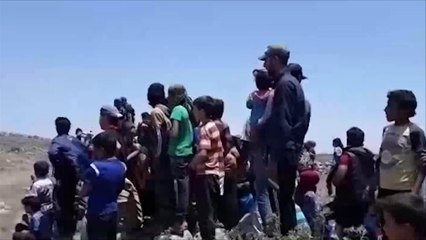 10 قتلى بقصف للنظام على مدرسة بريف القنيطرة