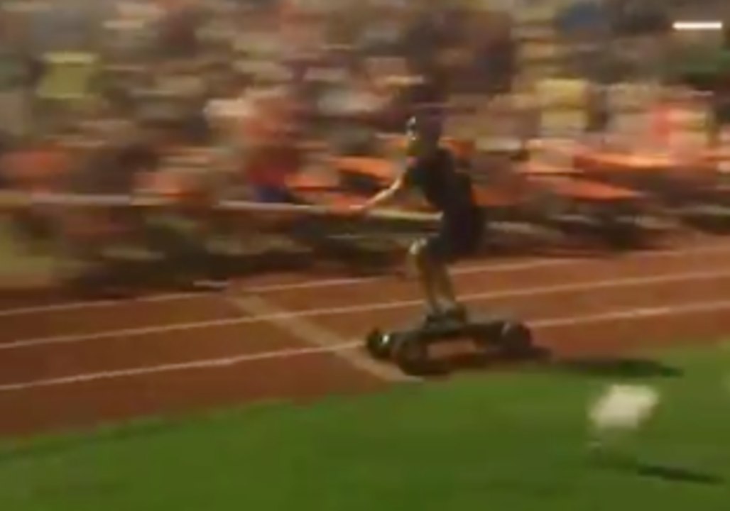 Man Amazes Crowd as he Pole Vaults From Skateboard at Competition in Germany