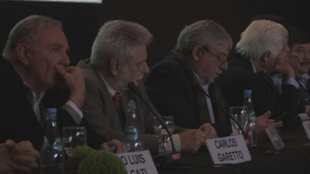 Sector rural argentino dice que alza impuestos a exportaciones sería devastador