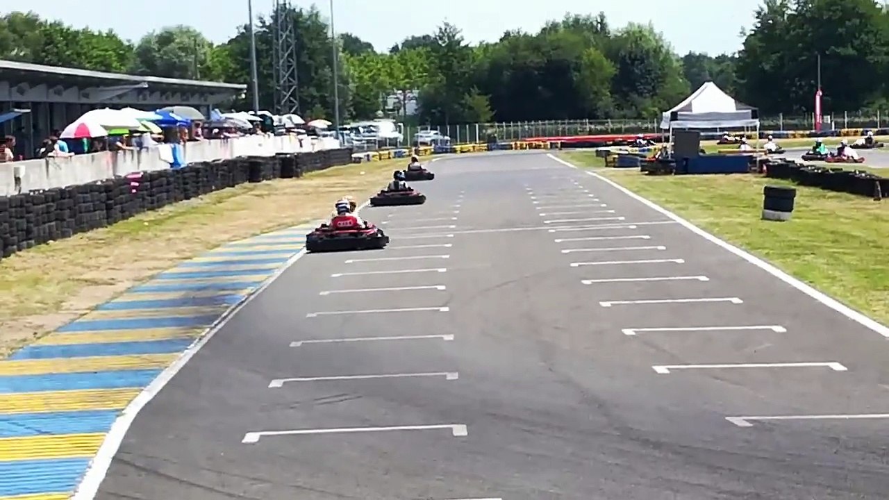 24 hou karting