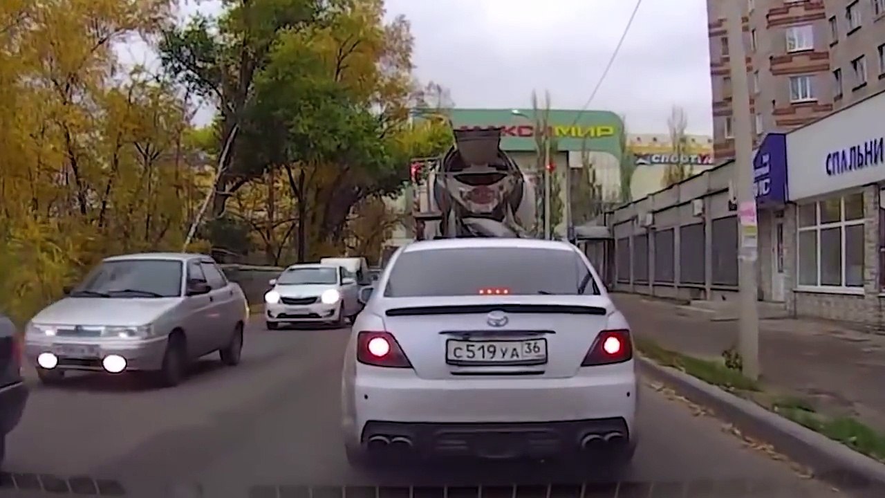 How To Not Drive Your Car on Road 2018 . 6