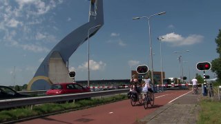 Dutch bridge opens - Slauerhoffbrug 3