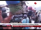 Ingin Saksikan Erupsi, Ratusan Pendaki Bertahan di Rinjani