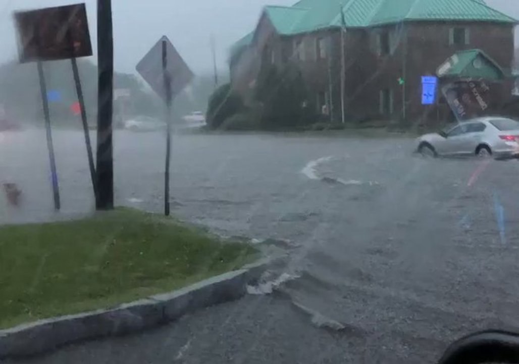 Strong Thunderstorms Bring Floods to Massachusetts