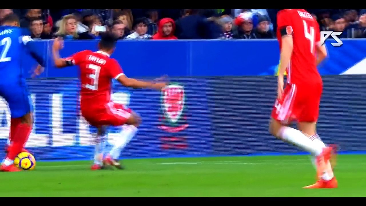 Kylian Mbappe 2018 ● Crazy Dribbling Skills - Football Skills Mix 2018