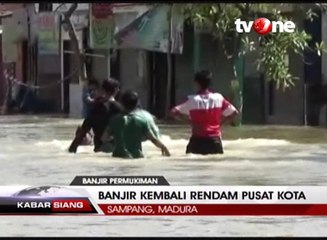 Banjir Kembali Rendam Pusat Kota di Madura
