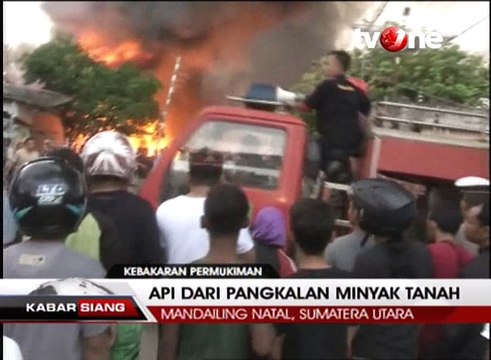Kebakaran Besar Melanda Permukiman Penduduk di Sumatra Utara