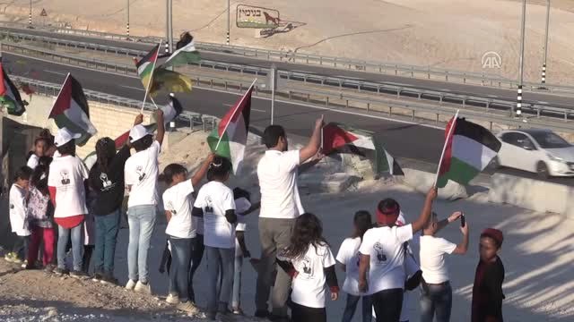 Filistinli Genç Kadından Han El-Ahmer Bizim Kalacak Mesajı