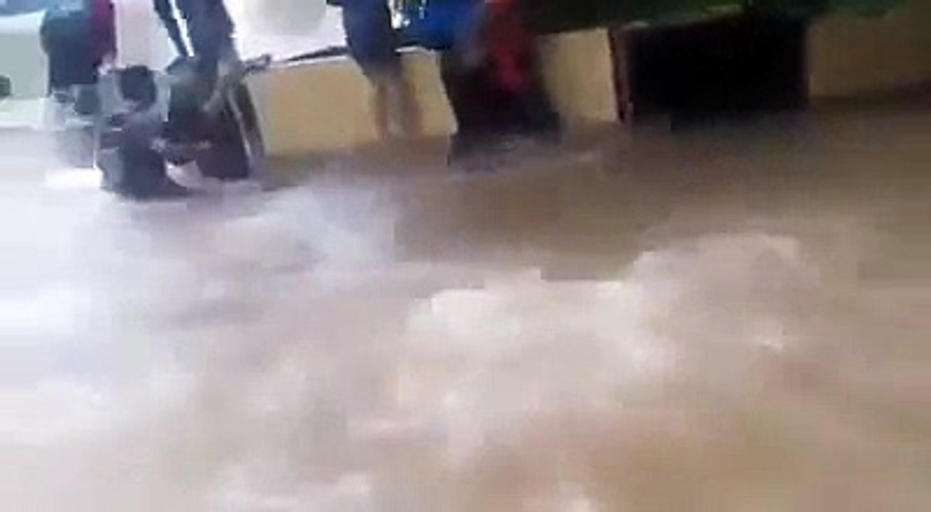 Heavy Rain causes flood in India...!!!Watch Live...!!!