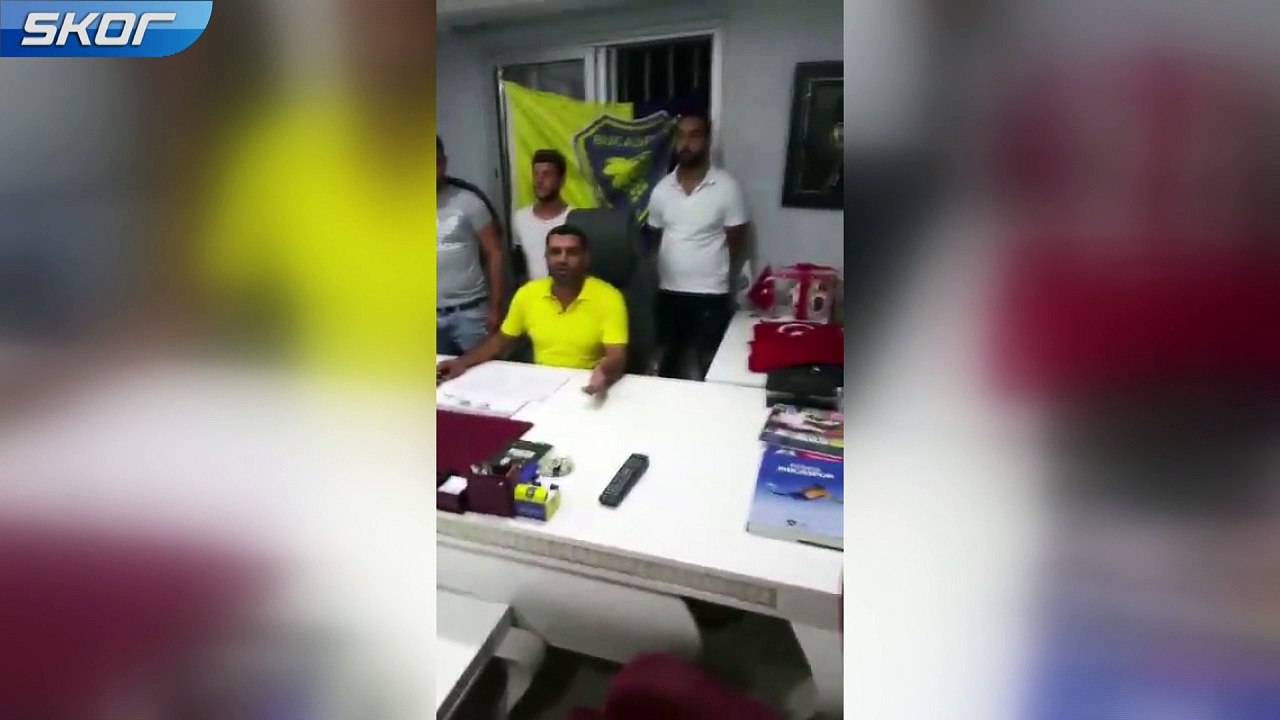 Bucaspor Taraftarı kulüp binasını bastı