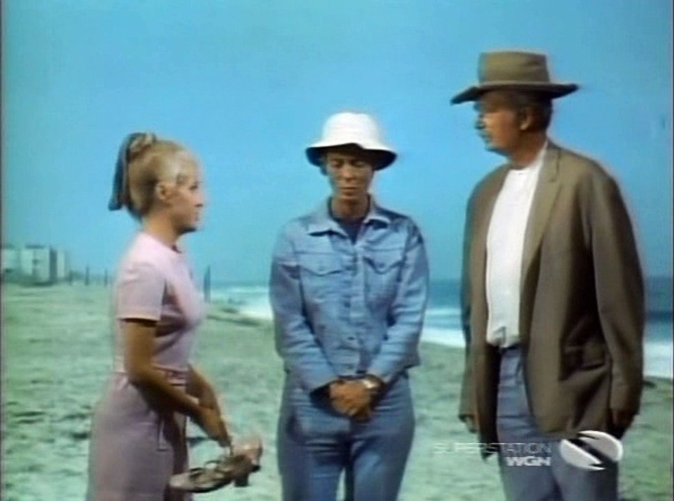 The Beverly Hillbillies - 9x14 - The Girls From Grun
