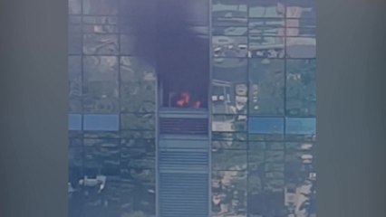 폭염에 공장 에어컨 실외기에서 불 / YTN