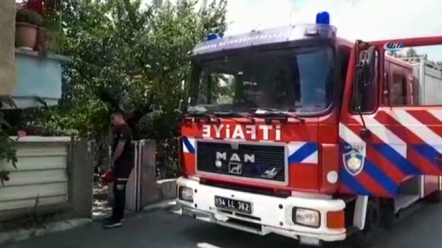 7 metrelik kuyuya düşen kedi itfaiye ekiplerince kurtarıldı