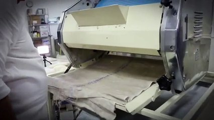 SNEAK PEEK: Shaping Perfect Baguettes By Hand ~ Old School Bakery