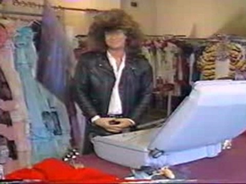 SYLVIE VARTAN PARODIE TINA TURNER - PROUD MARY